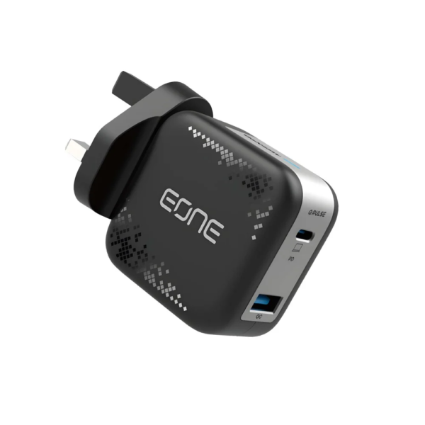 شاحن جداري بقوة 35W من EONE بقنية GaN ومنفذين للشحن