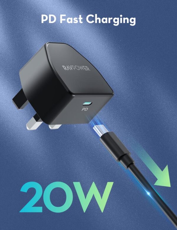 ⁦باكج RAVPOWER 3-in-1 Travel Charging Combo(Power Bank 10000mAh, Wall Charger & Charging Cable)⁩ - الصورة ⁦3⁩